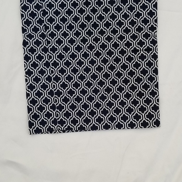 Capris - Picture 5 of 8